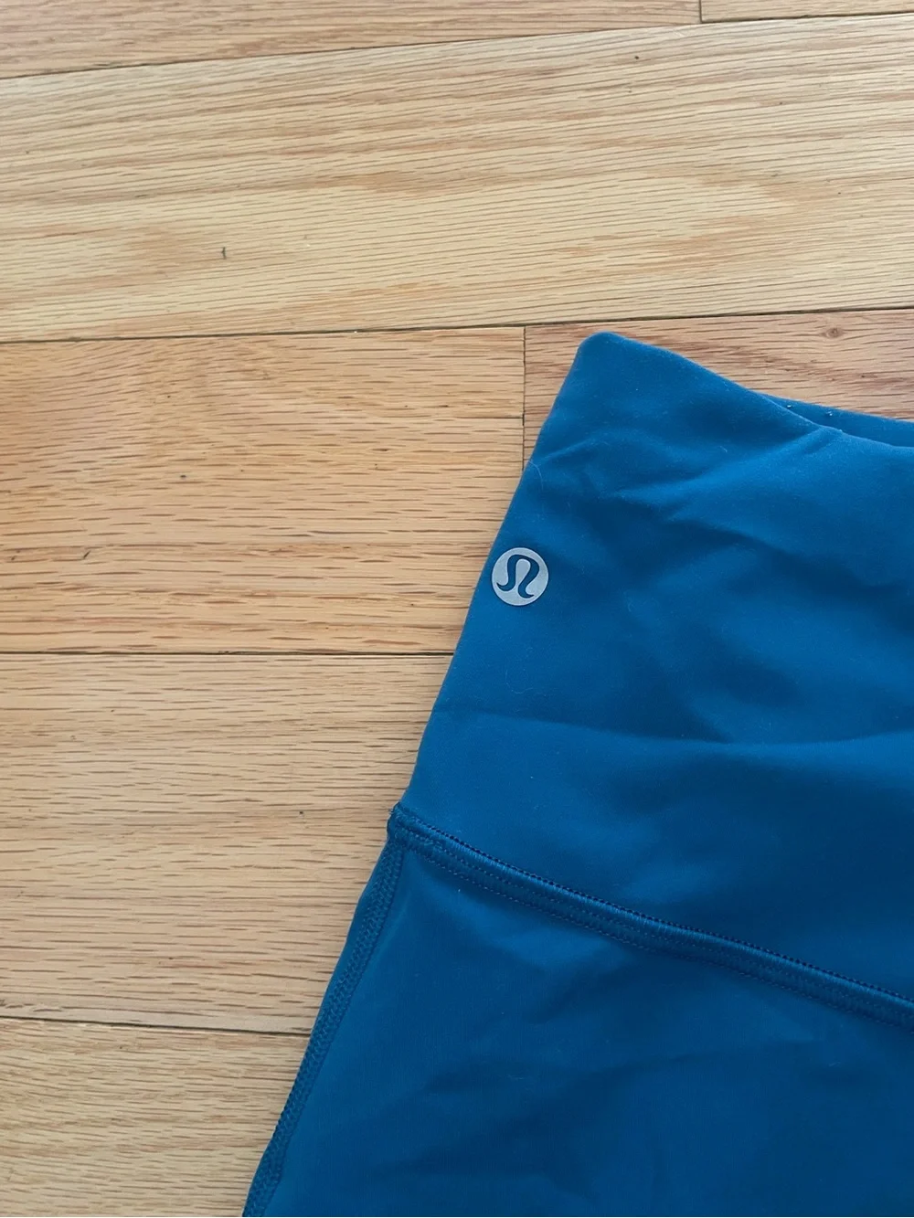 lululemon athletica women Teal Blue Jogger Tights